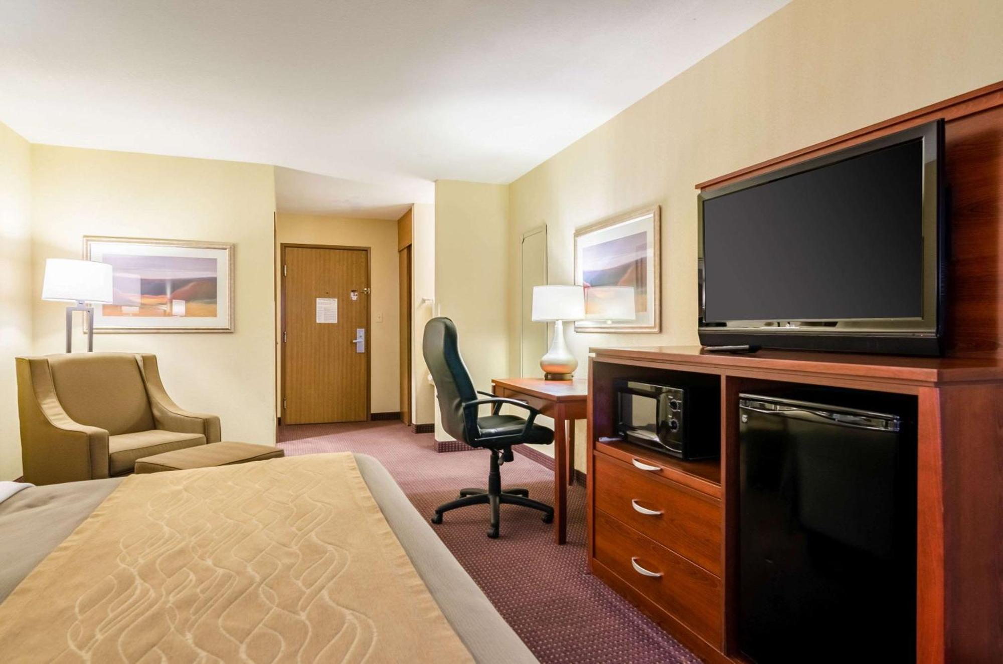 Comfort Inn Colby Dış mekan fotoğraf
