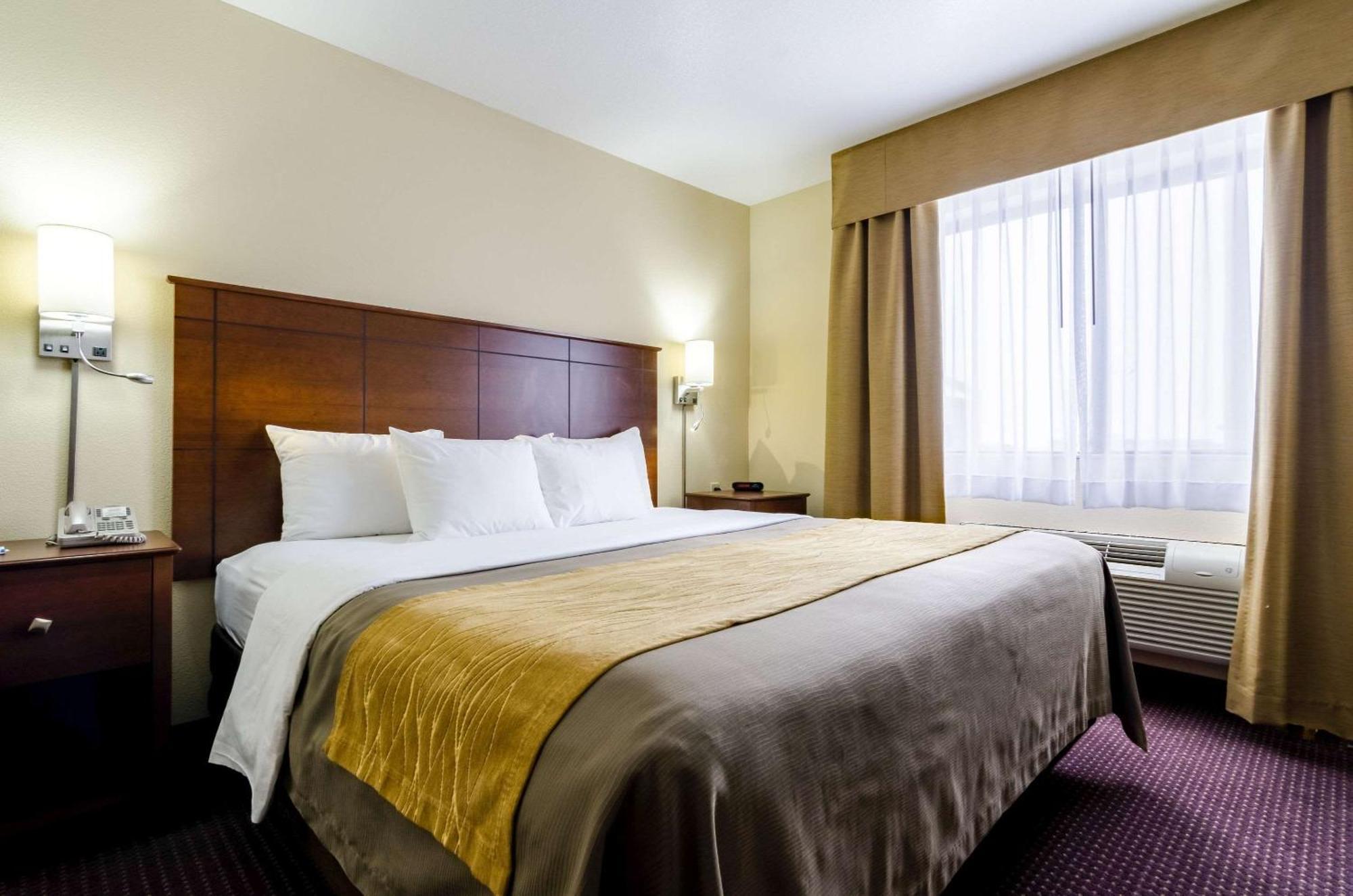 Comfort Inn Colby Dış mekan fotoğraf